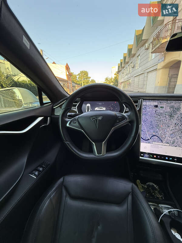 Лифтбек Tesla Model S 2015 в Харькове