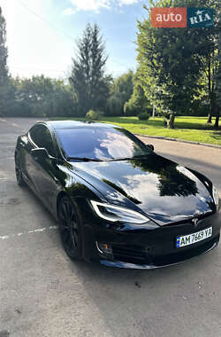 Лифтбек Tesla Model S 2018 в 