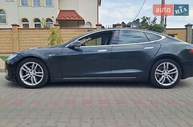 Лифтбек Tesla Model S 2013 в 