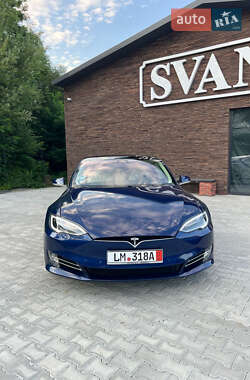 Ліфтбек Tesla Model S 2018 в Чернівцях
