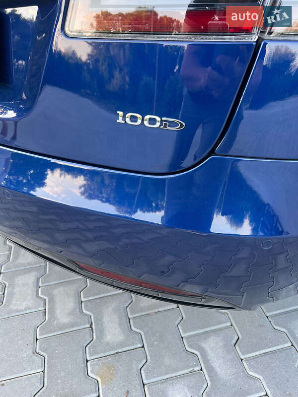 Ліфтбек Tesla Model S 2018 в Чернівцях