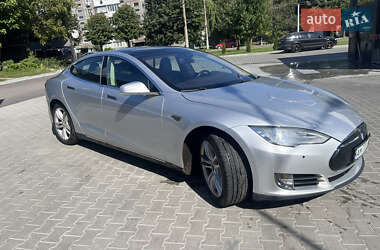 Лифтбек Tesla Model S 2014 в 