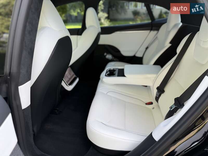 Ліфтбек Tesla Model S 2024 в Києві