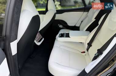 Лифтбек Tesla Model S 2024 в 