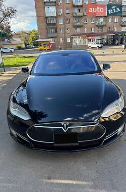 Лифтбек Tesla Model S 2013 в 