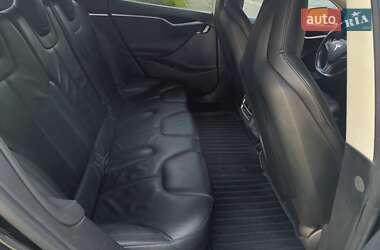 Лифтбек Tesla Model S 2014 в 