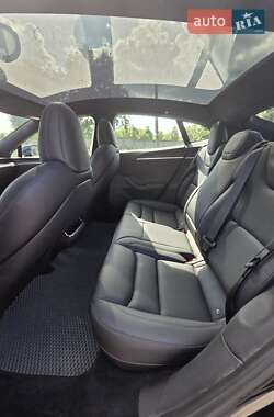 Ліфтбек Tesla Model S 2021 в 