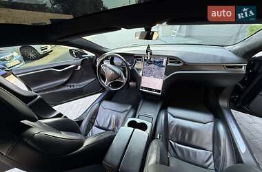 Лифтбек Tesla Model S 2017 в 