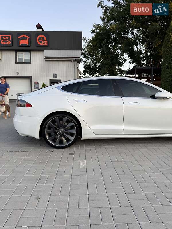 Лифтбек Tesla Model S 2020 в Каменец-Подольском фото 9 Лифтбек Tesla Model S 2020 в Каменец-Подольском