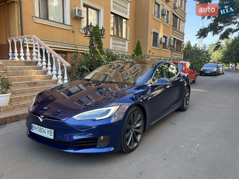 Лифтбек Tesla Model S 2017 в Одессе