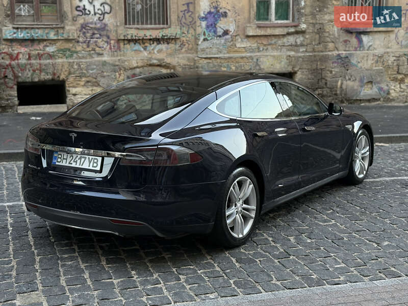Лифтбек Tesla Model S 2013 в Одессе