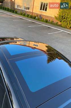 Лифтбек Tesla Model S 2013 в 