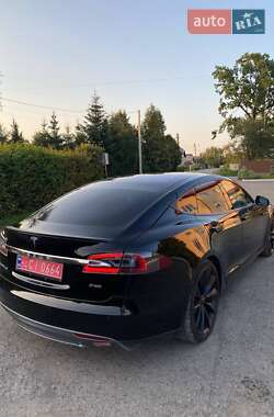 Лифтбек Tesla Model S 2013 в 
