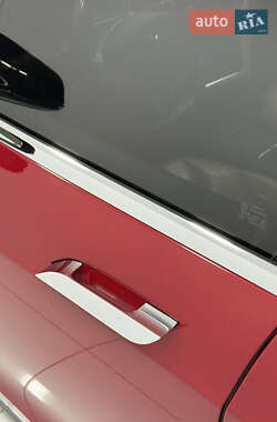 Лифтбек Tesla Model S 2014 в 