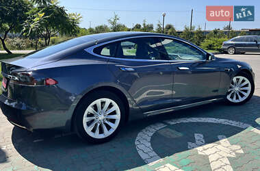 Лифтбек Tesla Model S 2018 в 