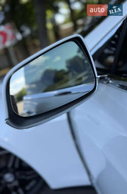 Лифтбек Tesla Model S 2013 в 