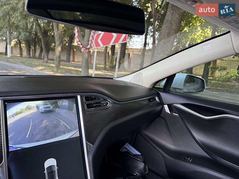 Лифтбек Tesla Model S 2013 в Днепре