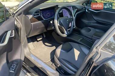 Лифтбек Tesla Model S 2016 в 
