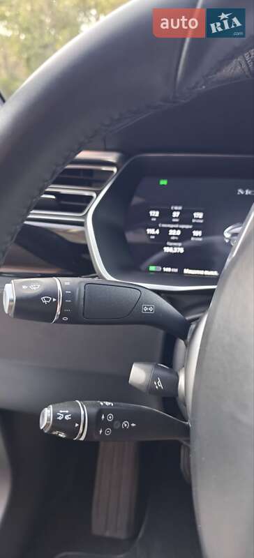 Лифтбек Tesla Model S 2014 в Одессе
