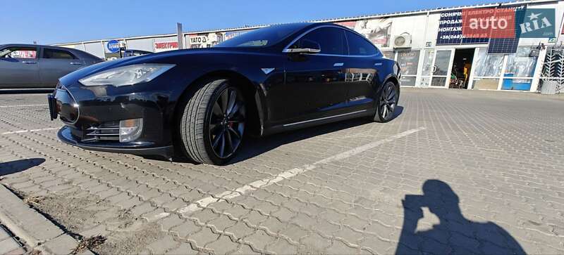 Лифтбек Tesla Model S 2014 в Одессе