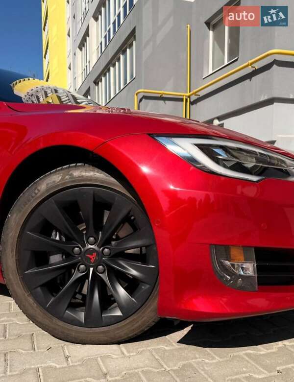 Лифтбек Tesla Model S 2020 в Тернополе