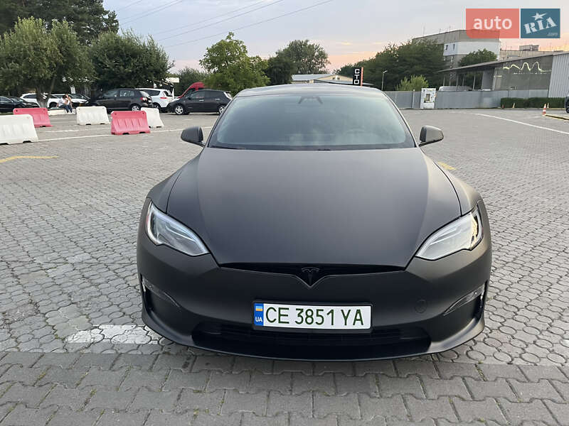 Лифтбек Tesla Model S 2023 в Черновцах