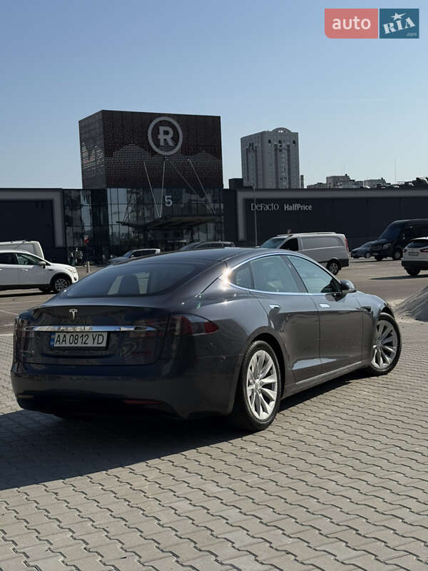 Лифтбек Tesla Model S 2016 в Ахтырке