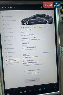 Лифтбек Tesla Model S 2016 в 