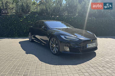 Ліфтбек Tesla Model S 2017 в Одесі