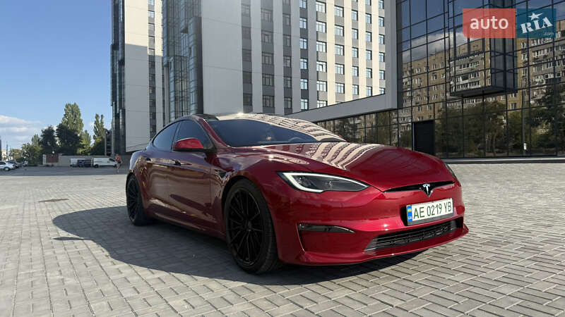 Лифтбек Tesla Model S 2023 в Днепре