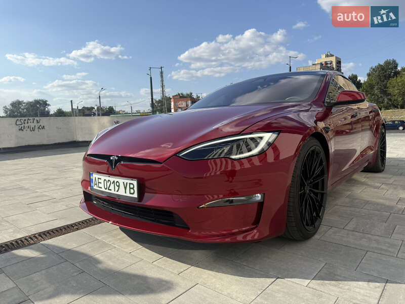 Лифтбек Tesla Model S 2023 в Днепре