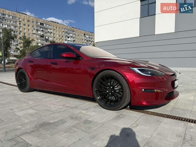 Лифтбек Tesla Model S 2023 в Днепре