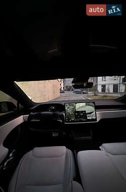 Лифтбек Tesla Model S 2021 в Львове