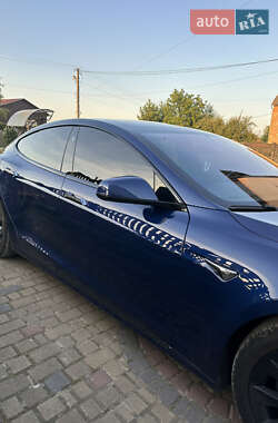 Лифтбек Tesla Model S 2017 в 