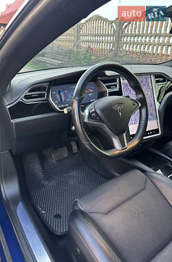 Лифтбек Tesla Model S 2017 в 