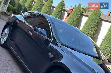 Лифтбек Tesla Model S 2013 в 