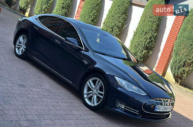 Лифтбек Tesla Model S 2013 в 