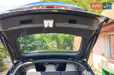 Лифтбек Tesla Model S 2015 в 