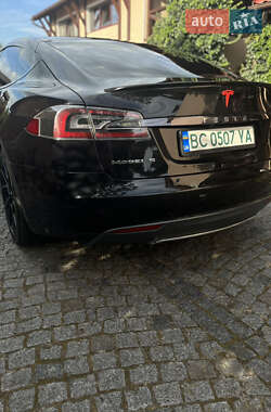 Лифтбек Tesla Model S 2016 в 