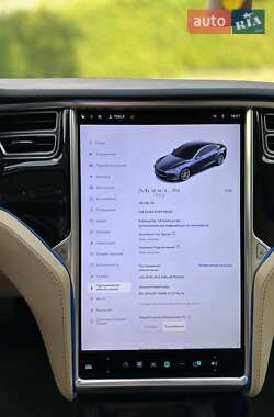 Лифтбек Tesla Model S 2015 в 