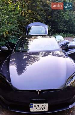 Лифтбек Tesla Model S 2023 в Овруче