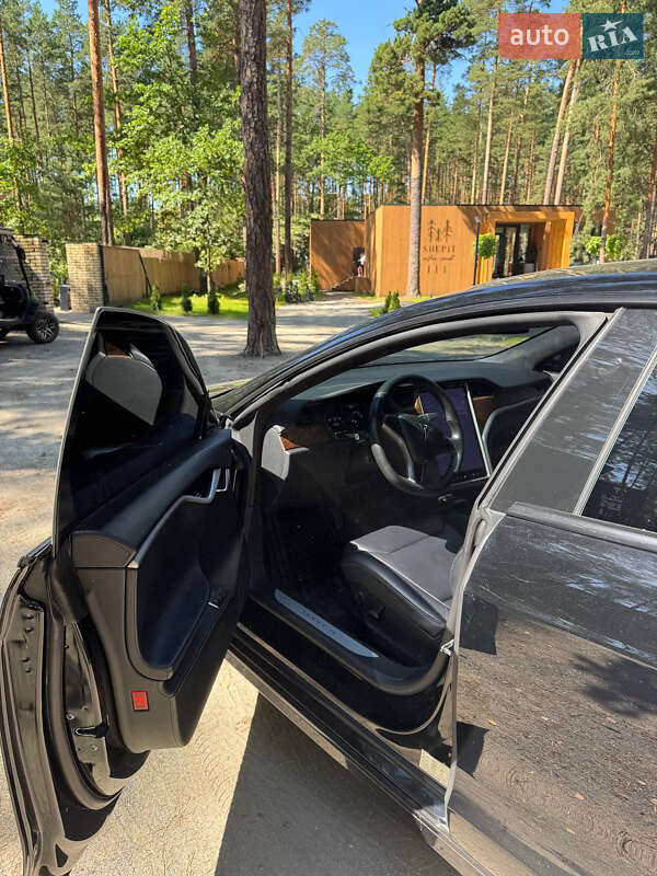 Ліфтбек Tesla Model S 2018 в Києві фото 11 Ліфтбек Tesla Model S 2018 в Києві
