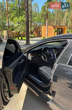 Ліфтбек Tesla Model S 2018 в 