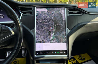 Лифтбек Tesla Model S 2013 в 