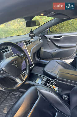 Лифтбек Tesla Model S 2016 в 