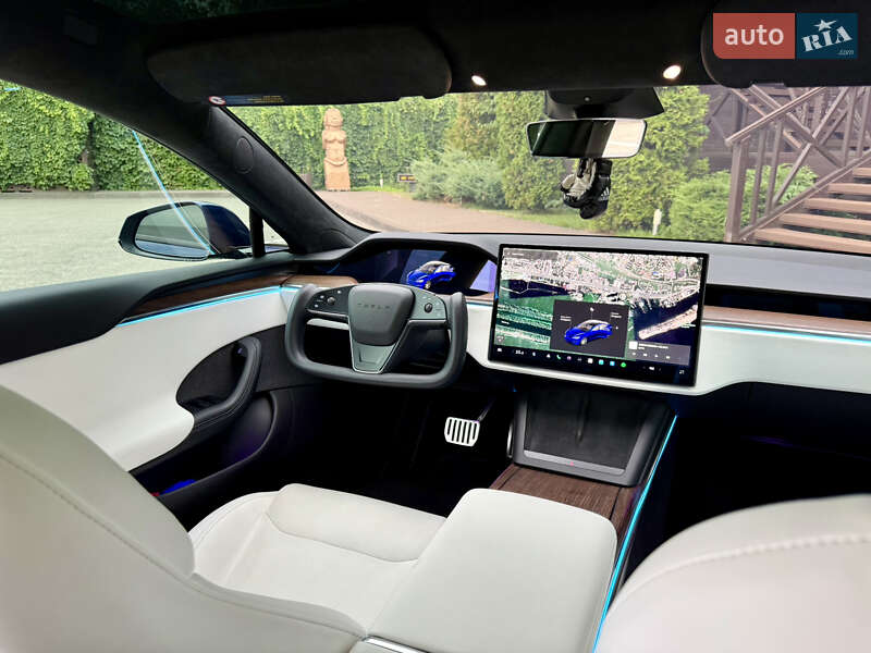 Лифтбек Tesla Model S 2022 в Днепре