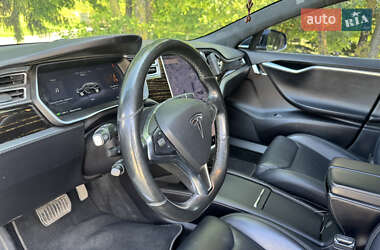 Лифтбек Tesla Model S 2016 в 