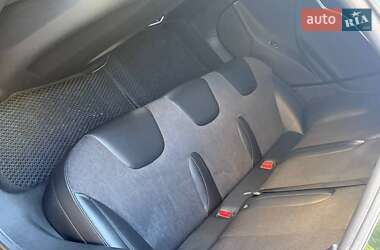 Лифтбек Tesla Model S 2014 в 