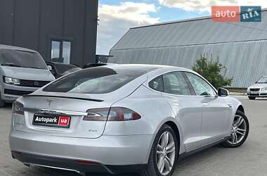 Лифтбек Tesla Model S 2013 в 
