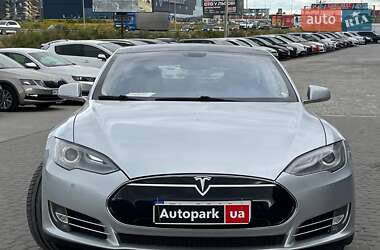 Лифтбек Tesla Model S 2013 в 